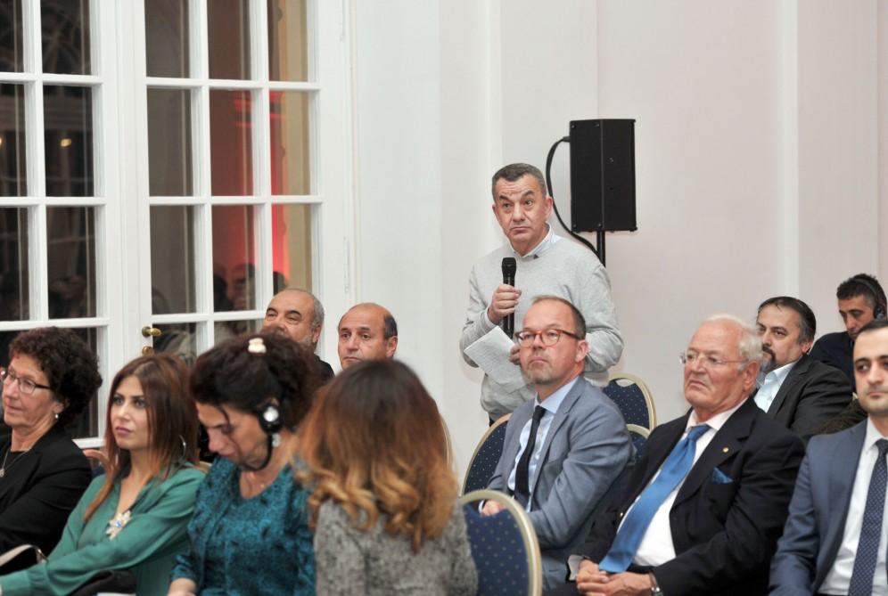 Heydər Əliyev Fondunun təşkilatçılığı ilə Berlində Azərbaycan Xalq Cümhuriyyətinin 100-cü ildönümünə həsr edilmiş elmi konfrans keçirilib (FOTO)