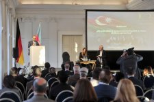 Heydər Əliyev Fondunun təşkilatçılığı ilə Berlində Azərbaycan Xalq Cümhuriyyətinin 100-cü ildönümünə həsr edilmiş elmi konfrans keçirilib (FOTO)