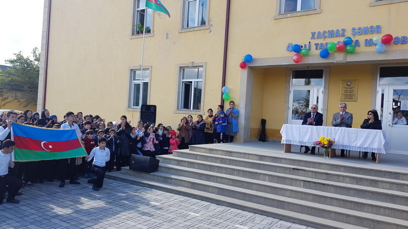 Bilik Fondu Dövlət Bayrağı Günü ilə bağlı tədbirlər keçirib (FOTO)