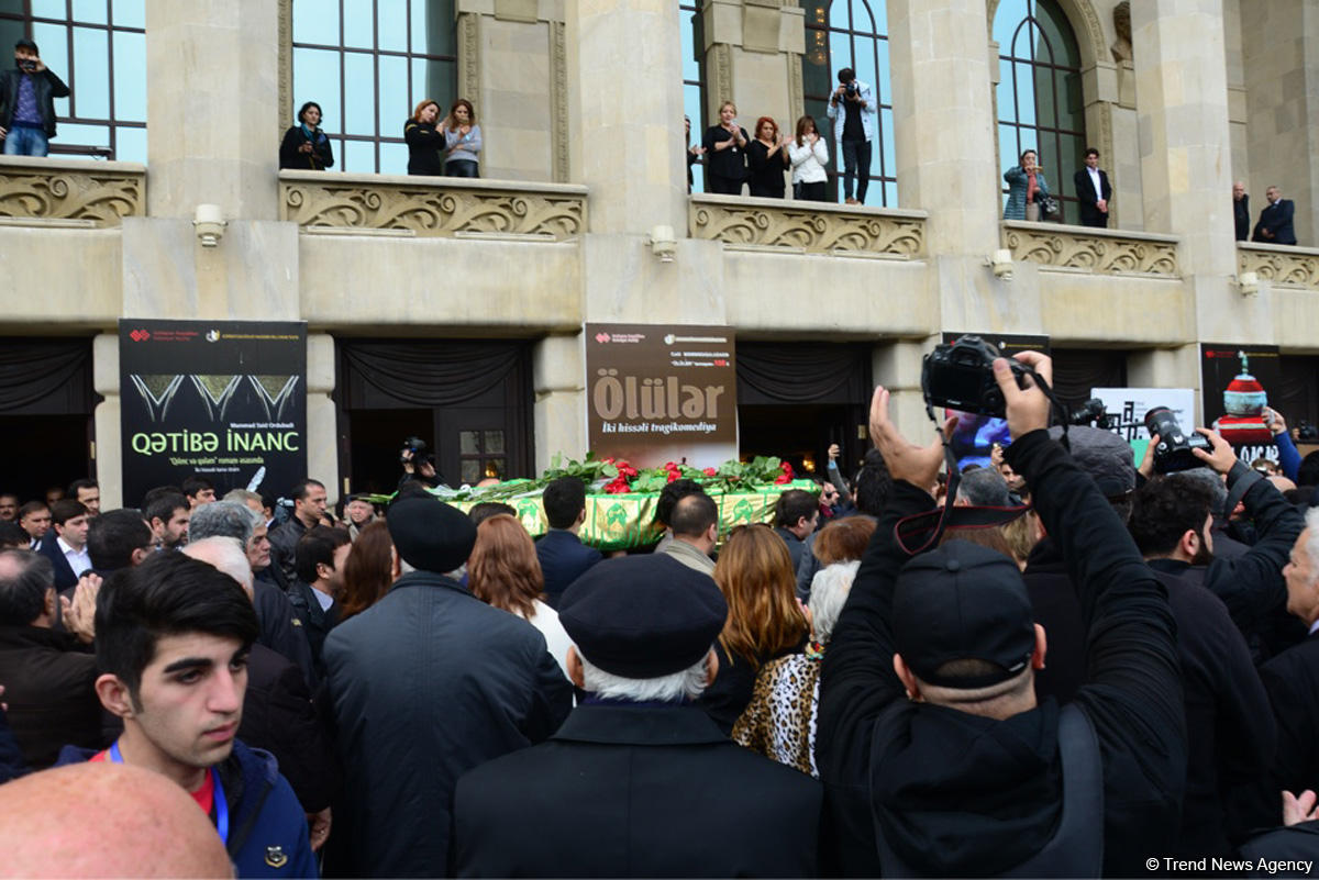 Xalq artisti Amaliya Pənahova dəfn olunub (YENİLƏNİB) (FOTO)