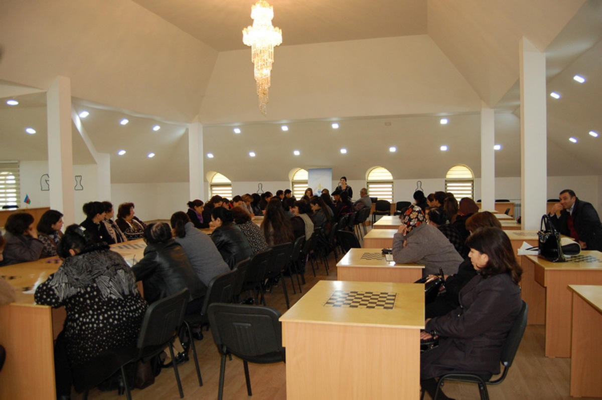 Bilik Fondu bölgələrdə "Azərbaycan dilinin qorunmasında dövlət siyasəti"  mövzusunda silsilə tədbirlər keçirib (FOTO)