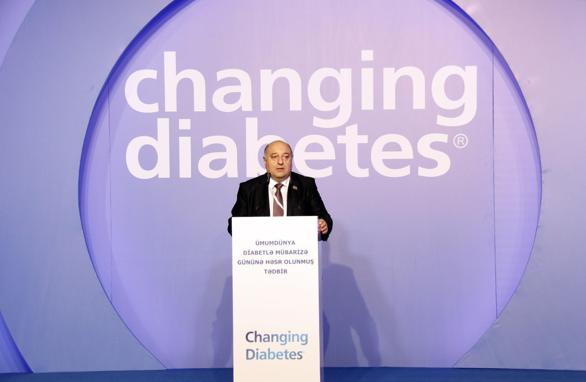 Heydər Əliyev Fondu şəkərli diabet xəstəliyindən əziyyət çəkən uşaqların insulin preparatları ilə təmin olunması istiqamətində layihələr həyata keçirib (FOTO)