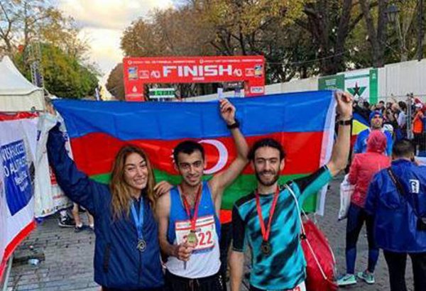 Azərbaycanlı marafonçu Asiyadan Avropaya qaçaraq rekorda imza atıb (FOTO)