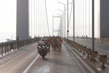 Azərbaycanlı marafonçu Asiyadan Avropaya qaçaraq rekorda imza atıb (FOTO)