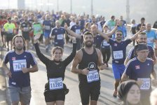 Azərbaycanlı marafonçu Asiyadan Avropaya qaçaraq rekorda imza atıb (FOTO)