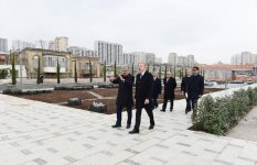 Prezident İlham Əliyev Təzəpir məscidinin ətrafında görülən abadlıq-quruculuq işlərinin icra vəziyyəti ilə tanış olub (FOTO) (YENİLƏNİB)