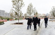 Prezident İlham Əliyev Təzəpir məscidinin ətrafında görülən abadlıq-quruculuq işlərinin icra vəziyyəti ilə tanış olub (FOTO) (YENİLƏNİB)