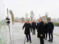 Prezident İlham Əliyev Təzəpir məscidinin ətrafında görülən abadlıq-quruculuq işlərinin icra vəziyyəti ilə tanış olub (FOTO) (YENİLƏNİB)