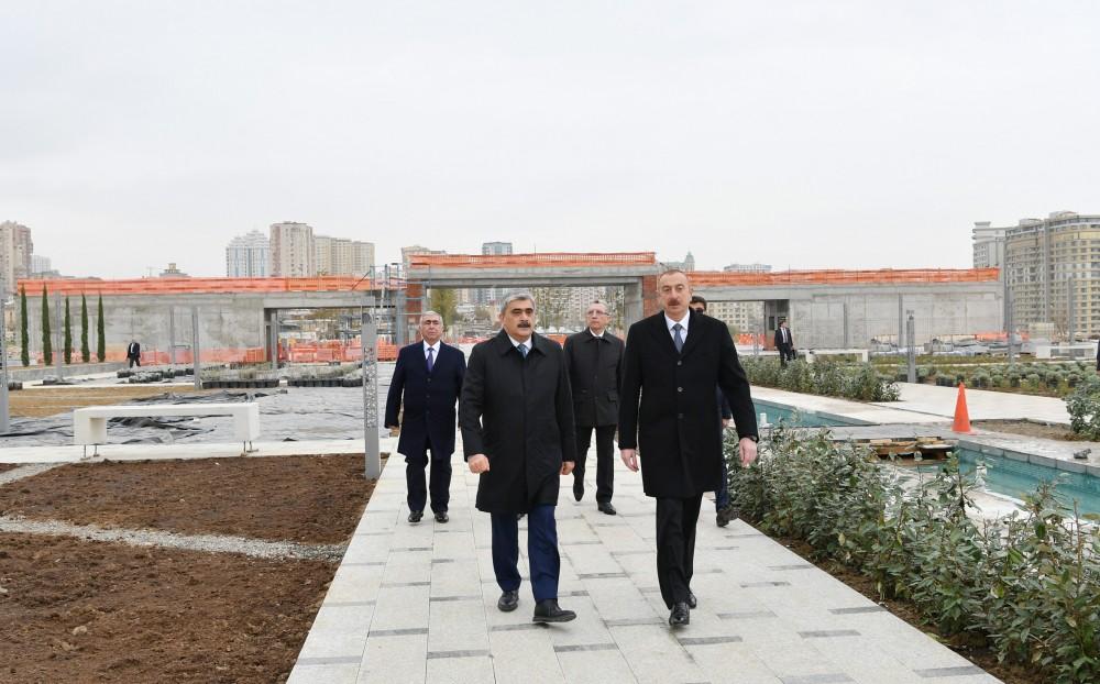 Prezident İlham Əliyev Təzəpir məscidinin ətrafında görülən abadlıq-quruculuq işlərinin icra vəziyyəti ilə tanış olub (FOTO) (YENİLƏNİB)