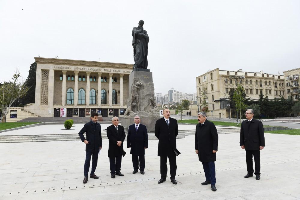 Prezident İlham Əliyev Təzəpir məscidinin ətrafında görülən abadlıq-quruculuq işlərinin icra vəziyyəti ilə tanış olub (FOTO) (YENİLƏNİB)