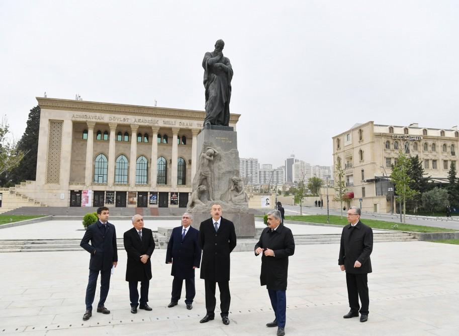 Prezident İlham Əliyev Təzəpir məscidinin ətrafında görülən abadlıq-quruculuq işlərinin icra vəziyyəti ilə tanış olub (FOTO) (YENİLƏNİB)