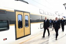 Prezident İlham Əliyev Sumqayıt Dəmir Yolu Vağzalı Kompleksinin açılışında iştirak edib (FOTO) (YENİLƏNİB)
