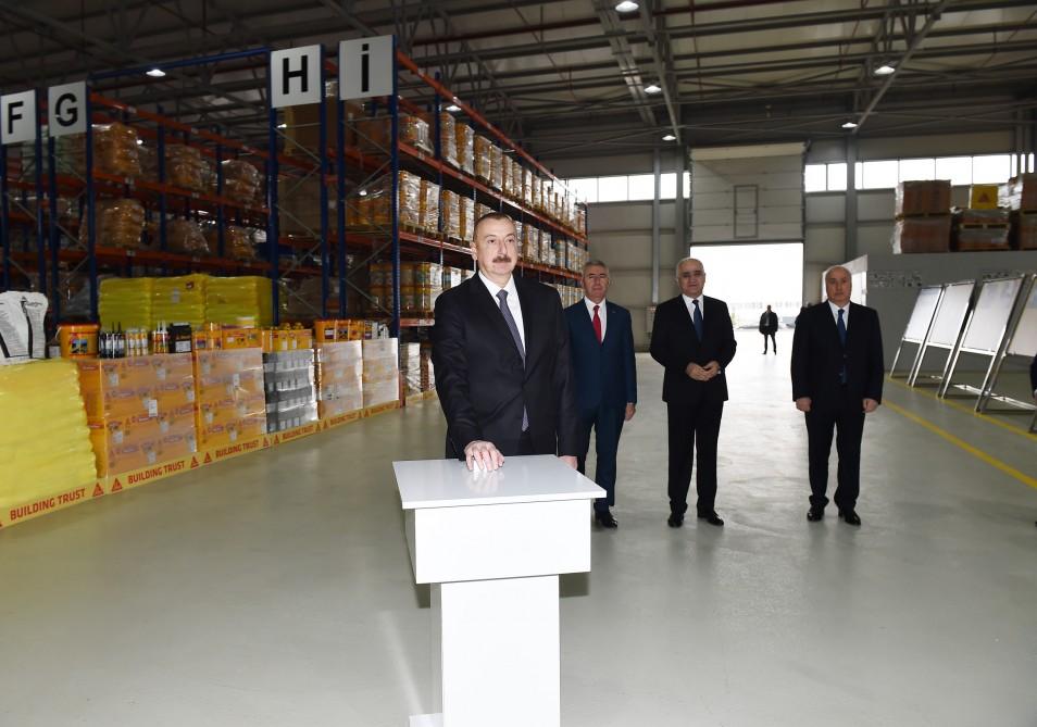 Prezident İlham Əliyev Sumqayıt Kimya Sənaye Parkında inşaat kimyəviləri zavodunun açılışında iştirak edib (FOTO) (YENİLƏNİB)