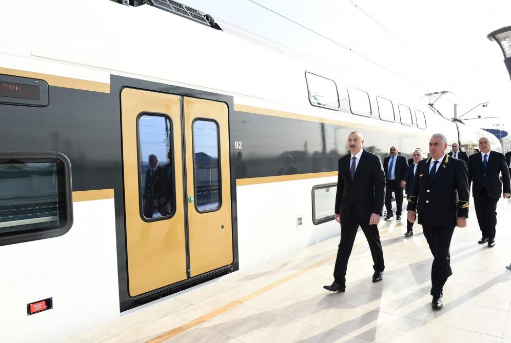 Prezident İlham Əliyev Sumqayıt Dəmir Yolu Vağzalı Kompleksinin açılışında iştirak edib (FOTO) (YENİLƏNİB)