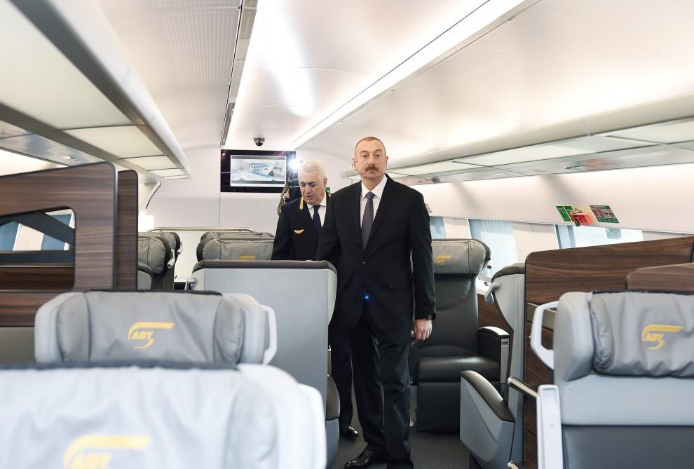 Prezident İlham Əliyev Sumqayıt Dəmir Yolu Vağzalı Kompleksinin açılışında iştirak edib (FOTO) (YENİLƏNİB)