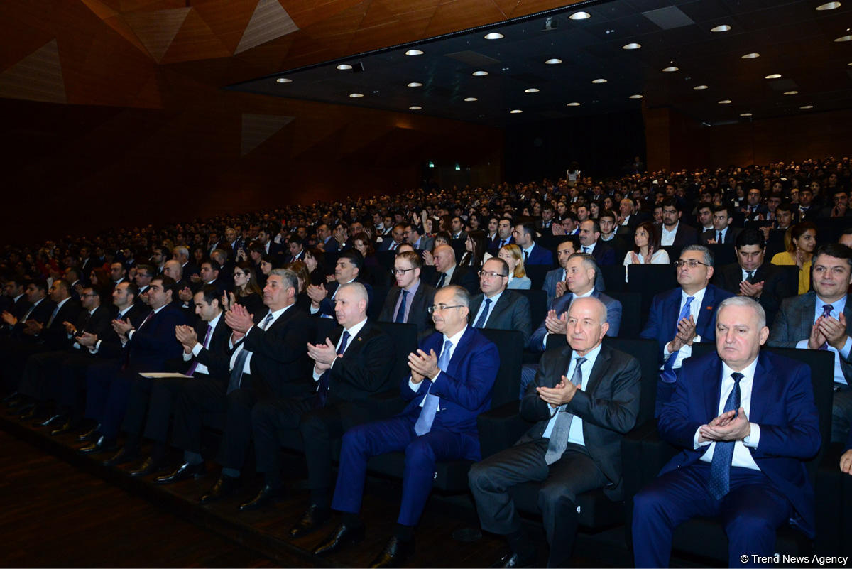 Azərbaycan Gənclərinin VIII Forumu keçirilib (FOTO)