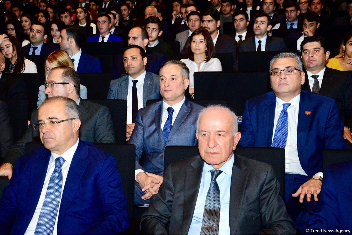 Azərbaycan Gənclərinin VIII Forumu keçirilib (FOTO)