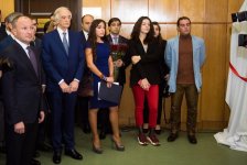 Heydər Əliyev Fondunun vitse-prezidenti Leyla Əliyeva Moskvada Nəsiminin büstünün təntənəli açılış mərasimində iştirak edib (FOTO)