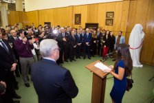 Heydər Əliyev Fondunun vitse-prezidenti Leyla Əliyeva Moskvada Nəsiminin büstünün təntənəli açılış mərasimində iştirak edib (FOTO)