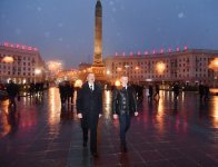 Prezident İlham Əliyev Minskdə “Qələbə” meydanını ziyarət edib (FOTO)