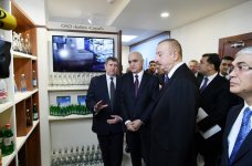 Prezident İlham Əliyev Minskdə Azərbaycan Ticarət Evi ilə tanış olub (FOTO)