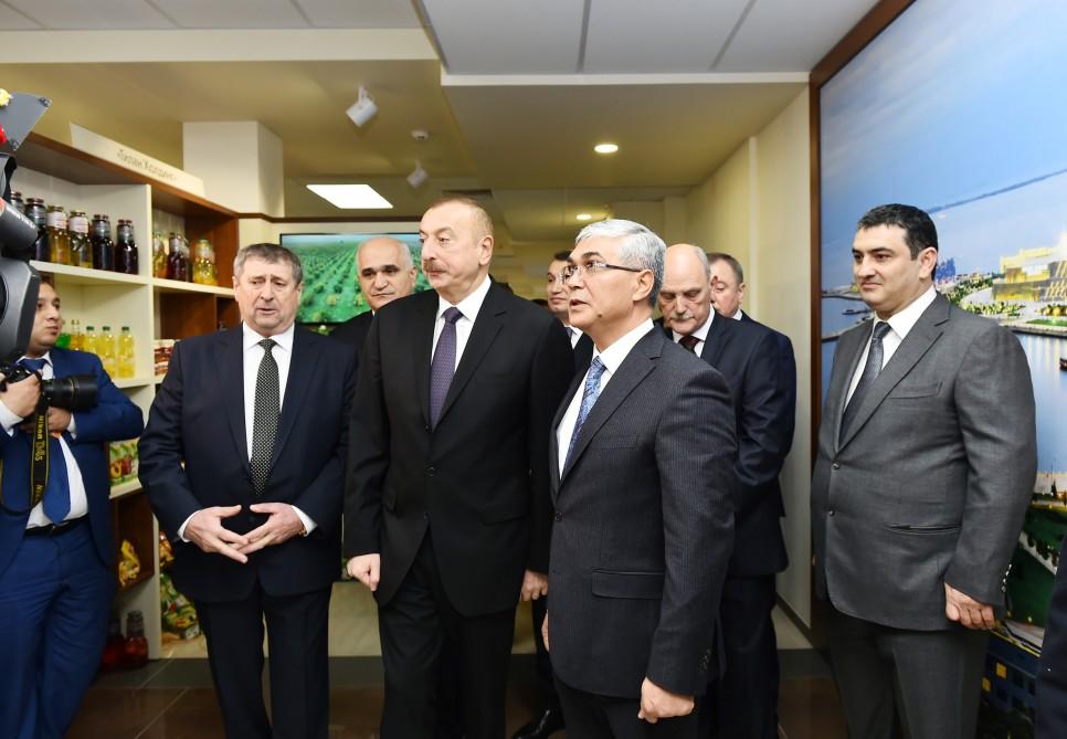 Prezident İlham Əliyev Minskdə Azərbaycan Ticarət Evi ilə tanış olub (FOTO)