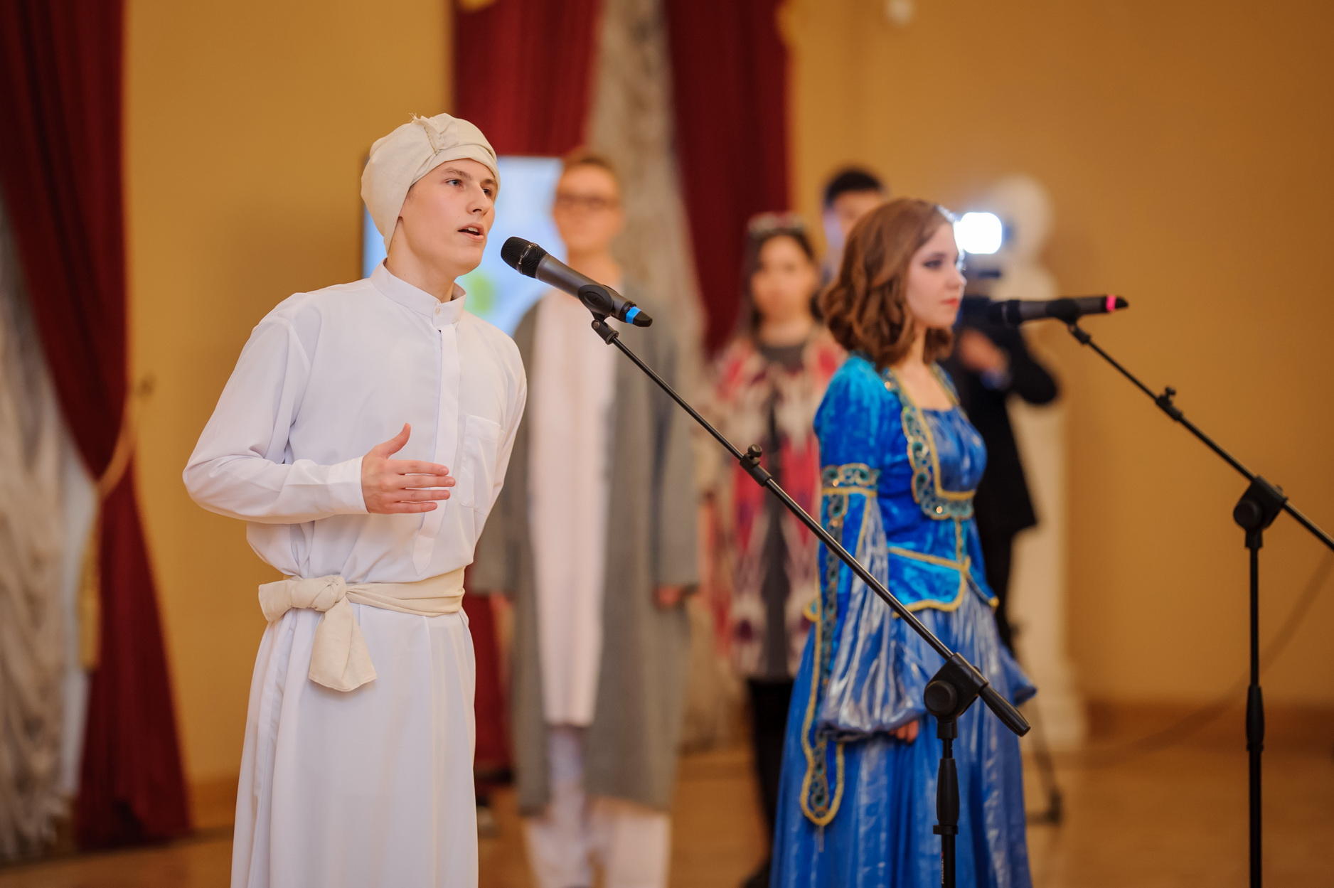 Heydər Əliyev Fondunun vitse-prezidenti Leyla Əliyeva Moskvada “Nəsiminin mənəvi irsi orta əsrlər Şərqinin tarixi-mədəni kontekstində” mövzusunda konfransın açılışında iştirak edib (FOTO)