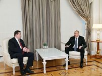 Prezident İlham Əliyev Rusiyanın Jurnalistlər İttifaqının sədrini qəbul edib (FOTO)