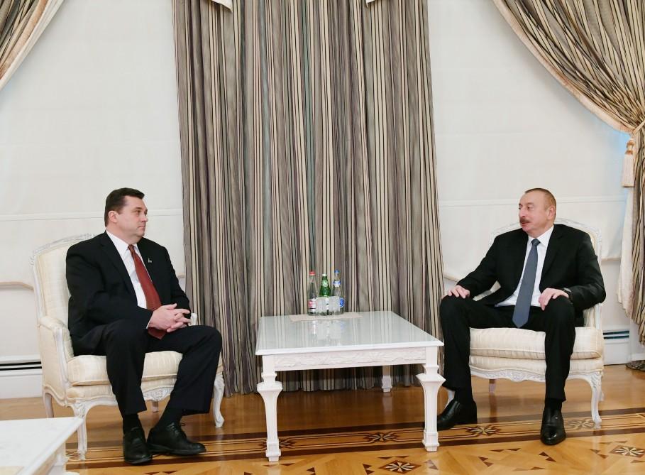 Prezident İlham Əliyev Rusiyanın Jurnalistlər İttifaqının sədrini qəbul edib (FOTO)