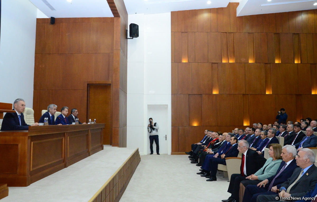 Yeni Azərbaycan Partiyasının yaradılmasının 26-cı ildönümü ilə bağlı tədbir keçirilib (FOTO)