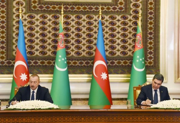 Azərbaycan və Türkmənistan arasında 21 sənəd imzalanıb (FOTO) (YENİLƏNİB)