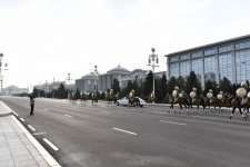 Prezident İlham Əliyevin Aşqabadda rəsmi qarşılanma mərasimi olub (FOTO)