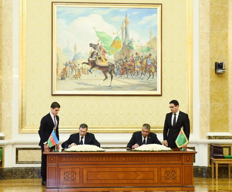 Azərbaycan və Türkmənistan arasında 21 sənəd imzalanıb (FOTO) (YENİLƏNİB)