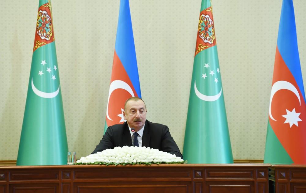 Azərbaycan və Türkmənistan prezidentləri mətbuata birgə bəyanatla çıxış ediblər (FOTO) (YENİLƏNİB)