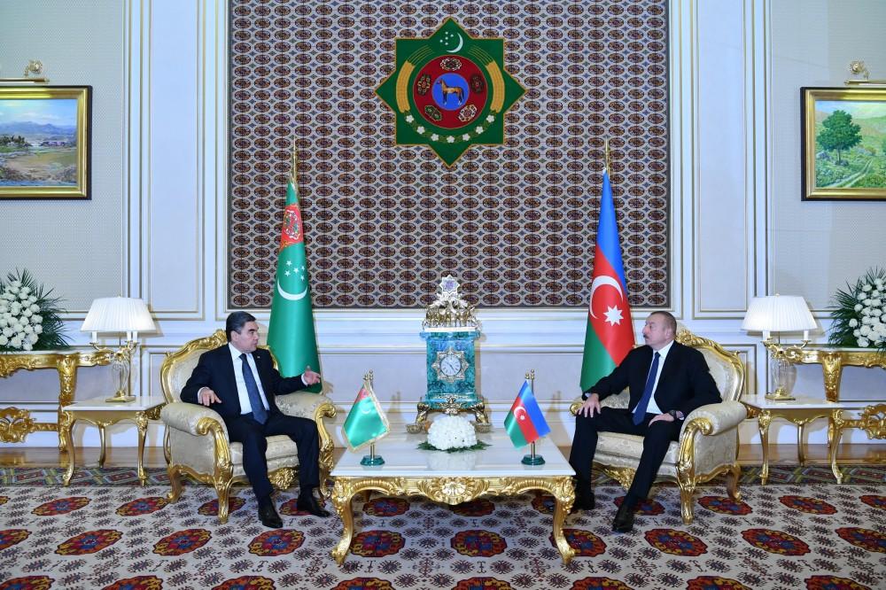 Prezident İlham Əliyev: Azərbaycan və Türkmənistan regional əməkdaşlıq, regionda təhlükəsizliyin möhkəmlənməsi məsələlərində mühüm rol oynayır