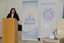 Azərbaycan dili ilə bağlı konfrans keçirilib (FOTO)