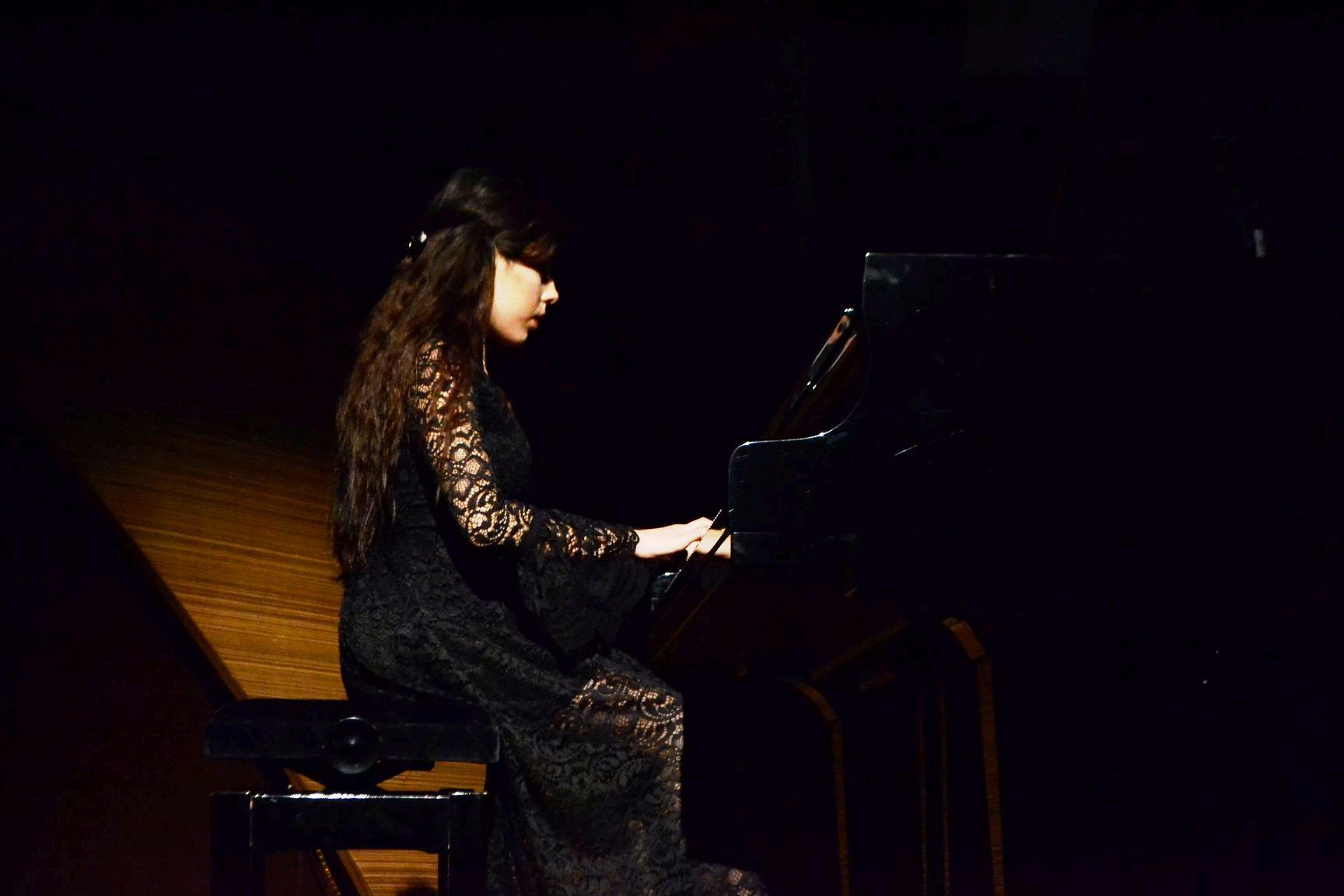 Beynəlxalq Muğam Mərkəzində Qara Qarayevin 100 illiyinə həsr olunmuş konsert keçirilib (FOTO)