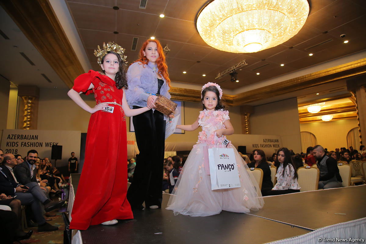 “Azerbaijan Kids Fashion Week 2018” uşaq moda nümayişi keçirilib (FOTO)