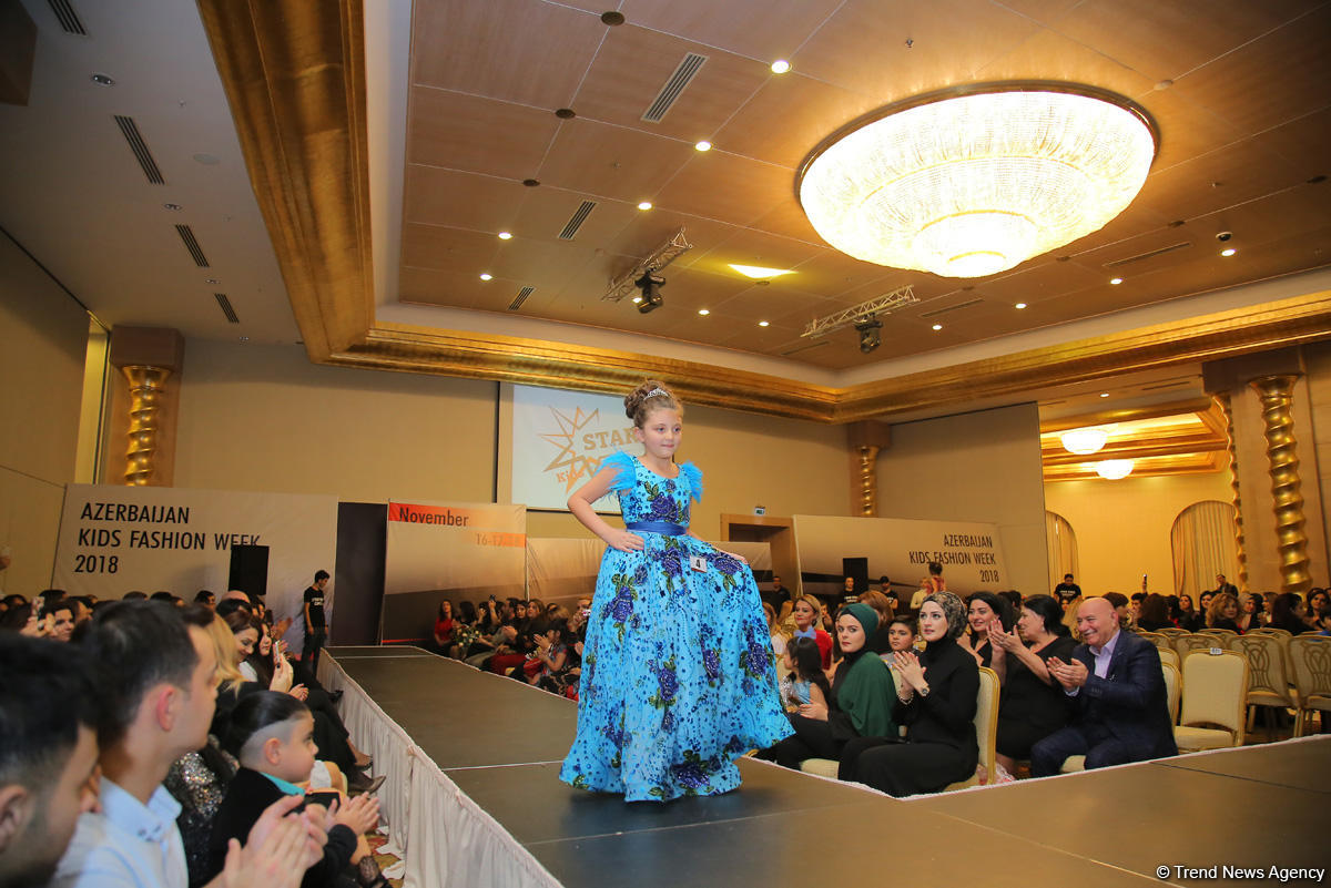 “Azerbaijan Kids Fashion Week 2018” uşaq moda nümayişi keçirilib (FOTO)