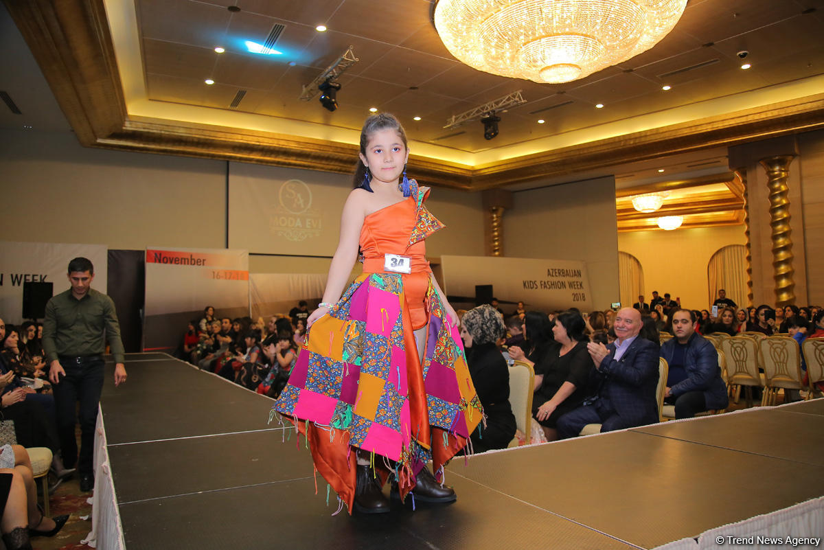 “Azerbaijan Kids Fashion Week 2018” uşaq moda nümayişi keçirilib (FOTO)