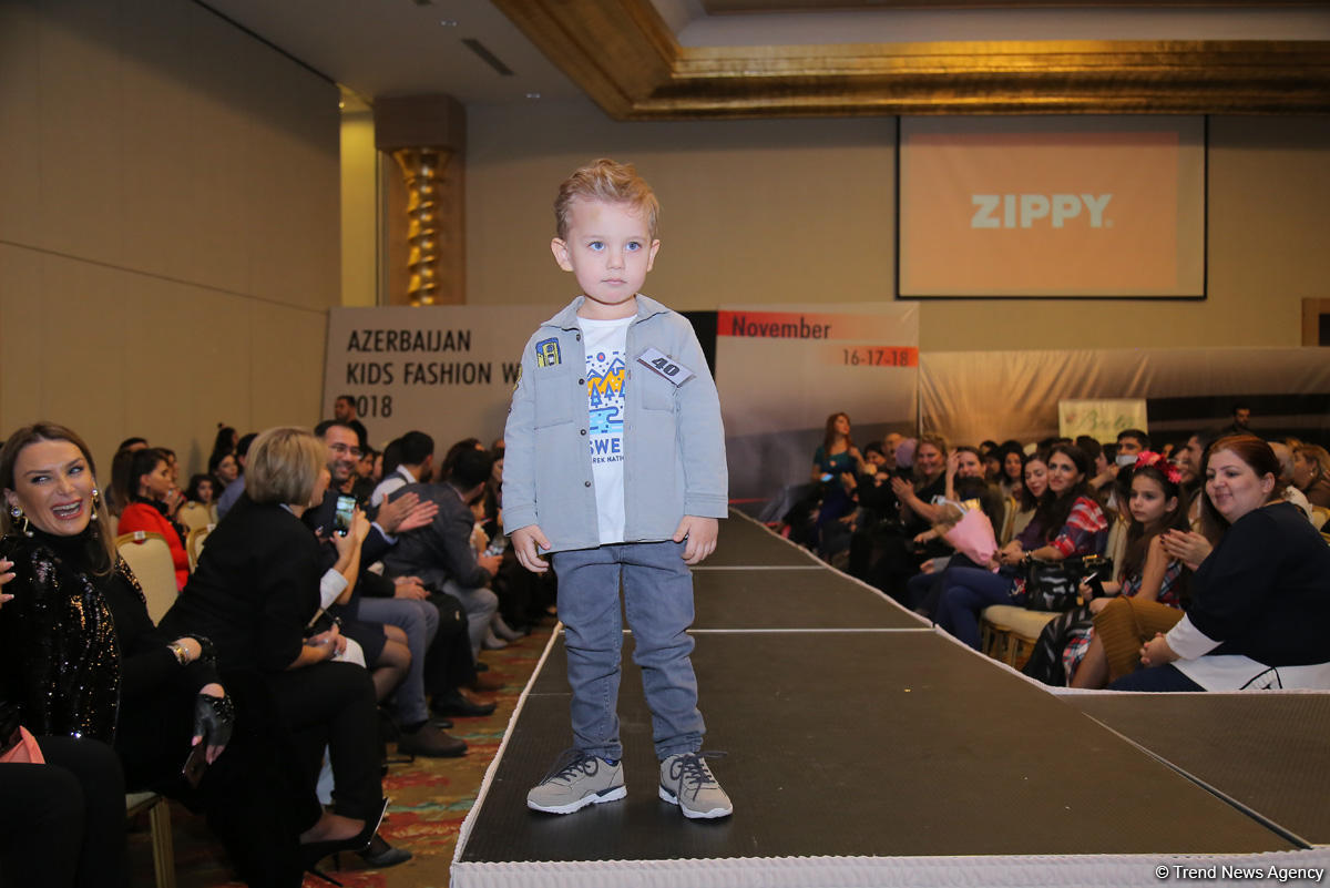 “Azerbaijan Kids Fashion Week 2018” uşaq moda nümayişi keçirilib (FOTO)