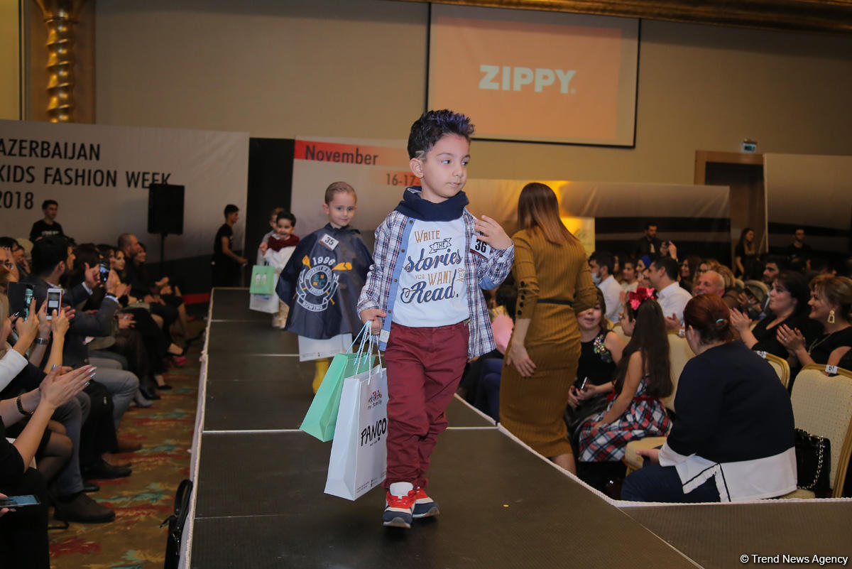 “Azerbaijan Kids Fashion Week 2018” uşaq moda nümayişi keçirilib (FOTO)