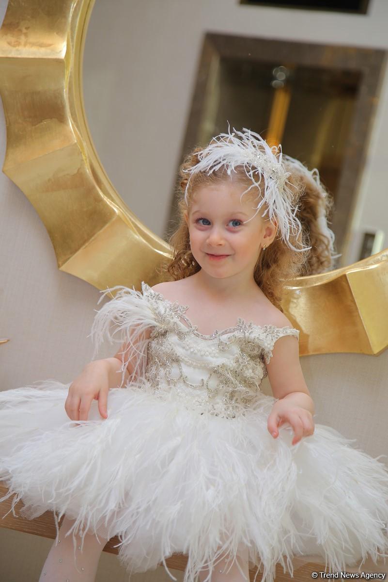 “Azerbaijan Kids Fashion Week 2018” uşaq moda nümayişi keçirilib (FOTO)