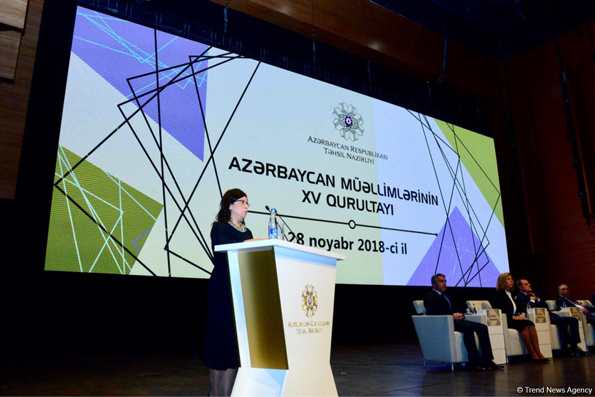 Azərbaycan müəllimlərinin XV qurultayı işini yekunlaşdırdı (FOTO) (YENİLƏNİB 2)
