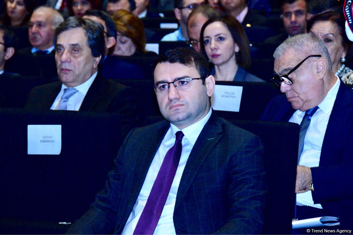 Azərbaycan müəllimlərinin XV qurultayı işini yekunlaşdırdı (FOTO) (YENİLƏNİB 2)
