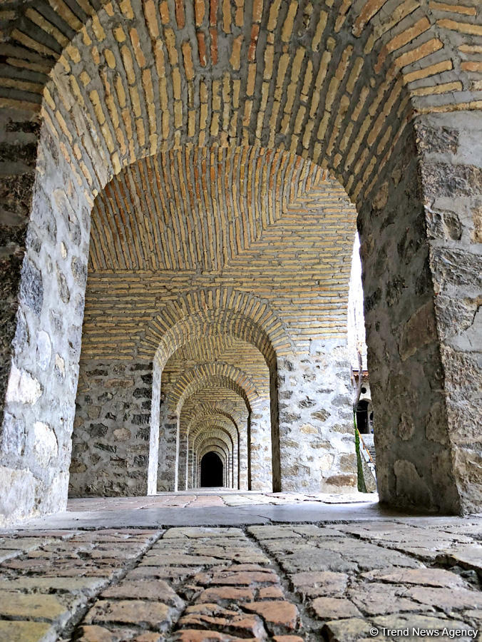 Payızın daha da gözəlləşdirdiyi Şəki (FOTO)