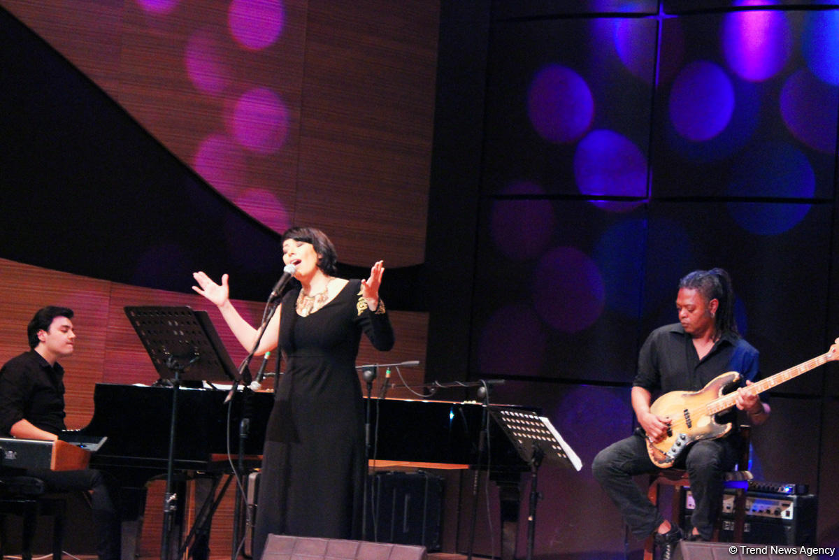 Təranə Mahmudova super caz ulduzu Linli Martın iştirakı ilə konsert verib (FOTO)