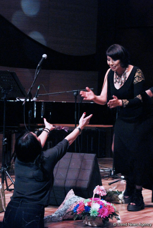 Təranə Mahmudova super caz ulduzu Linli Martın iştirakı ilə konsert verib (FOTO)