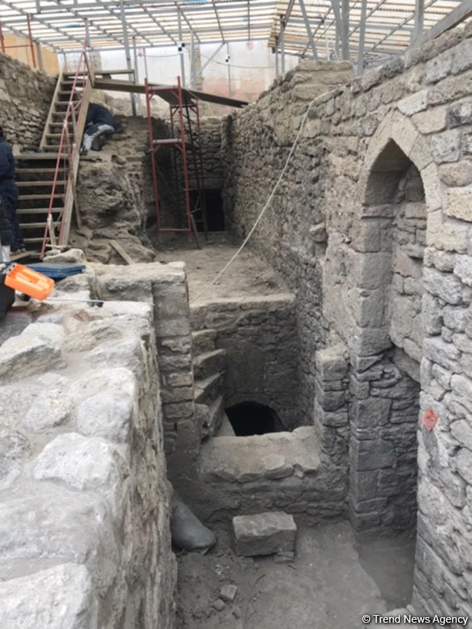 İçərişəhərdə yeni aşkarlanan orta əsrlərə aid HAMAM - Bərpa işləri nə yerdədir? (FOTO)