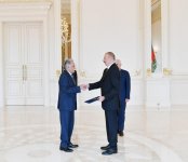 Prezident İlham Əliyev bir sıra ölkələrin Azərbaycanda yeni təyin olunmuş səfirlərinin etimadnamələrini qəbul edib (FOTO) (YENİLƏNİB-2)